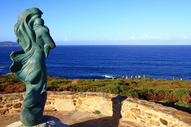 Faro de Laxe - Estatua A Espera